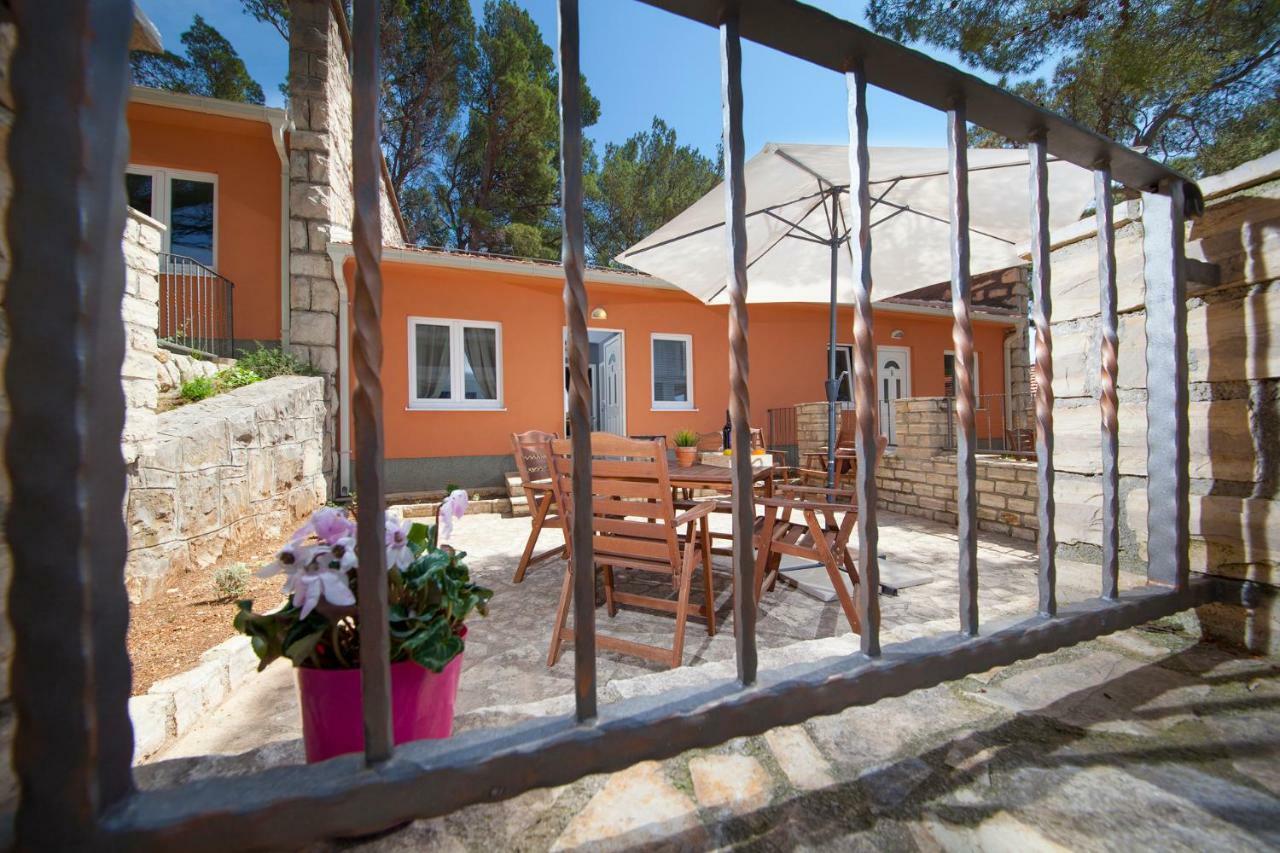 Apartments And Mobile Homes Makarska Luaran gambar