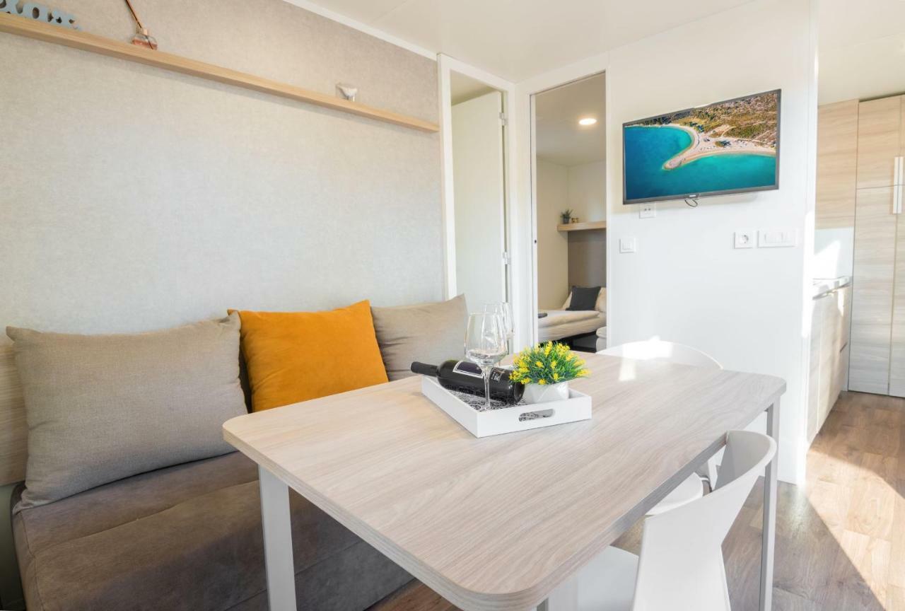 Apartments And Mobile Homes Makarska Luaran gambar